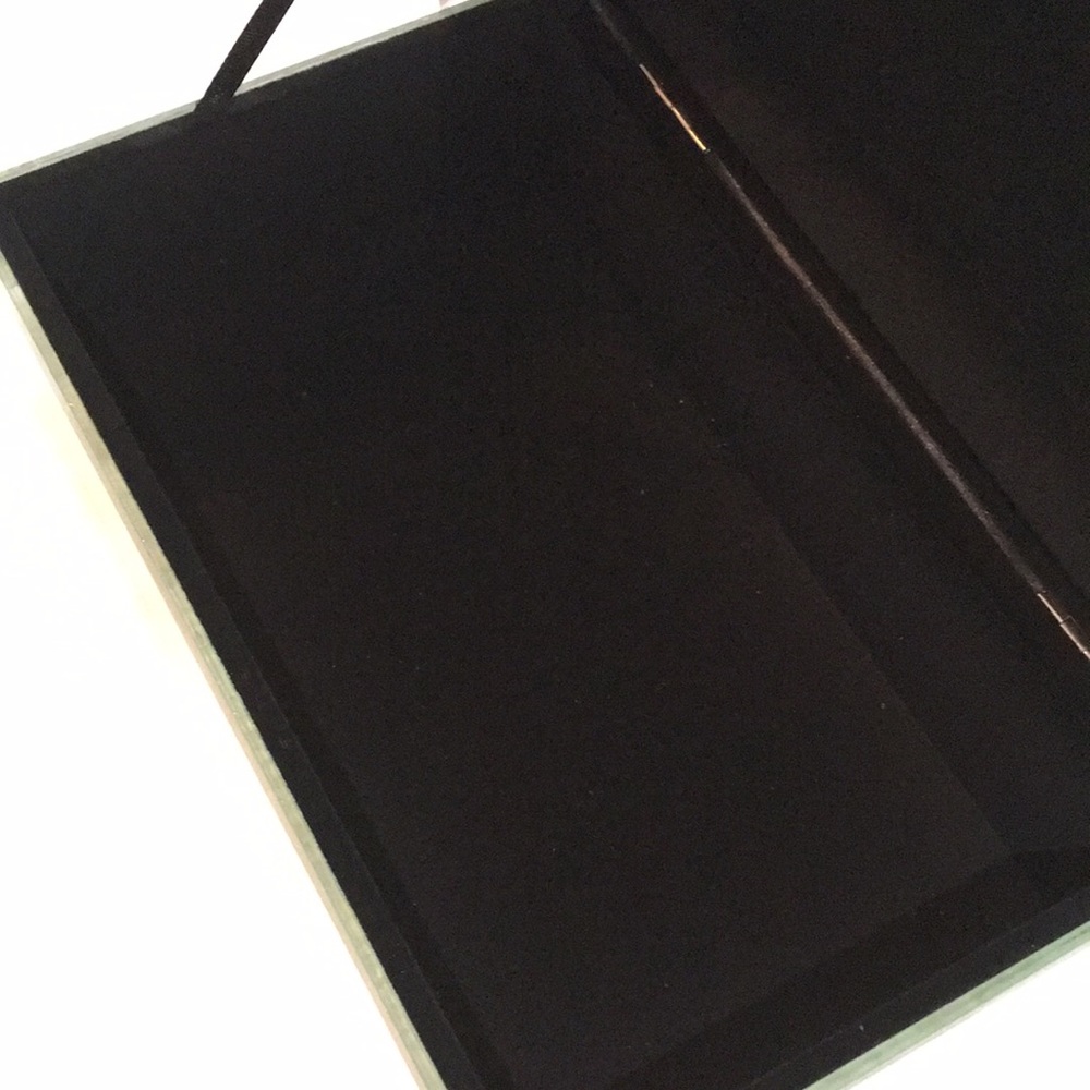 Allure by Jay Silver Sparkle Mirror Jewelry / Makeup / Storage Box - Picture 8 of 17